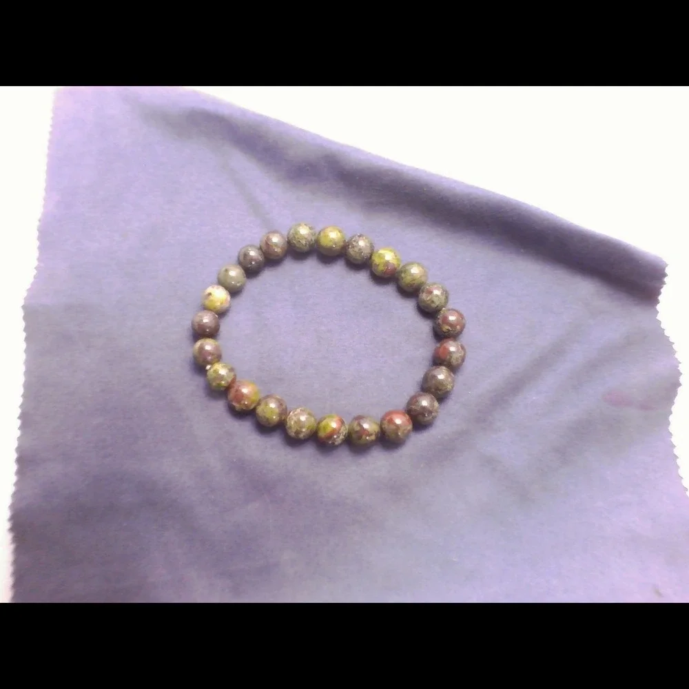 Dragon Bloodstone Bracelet Handmade Stretch Cord Green Red Polished Beads‎ EX!
